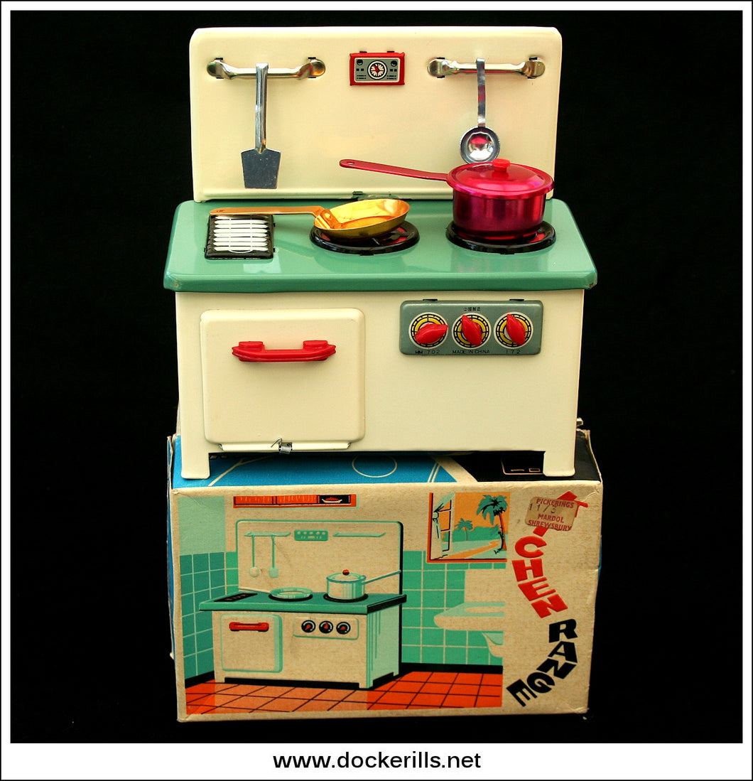 Kitchen Range, MM 702. Vintage Tin Plate Toy, China 01.