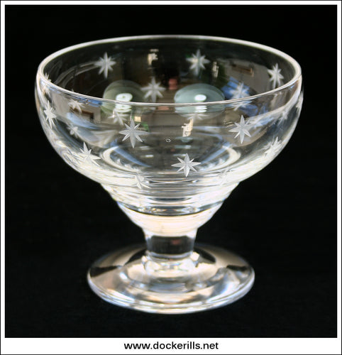 Set Of Six Vintage / Antique Desert Bowls With Star Cut Decoration.