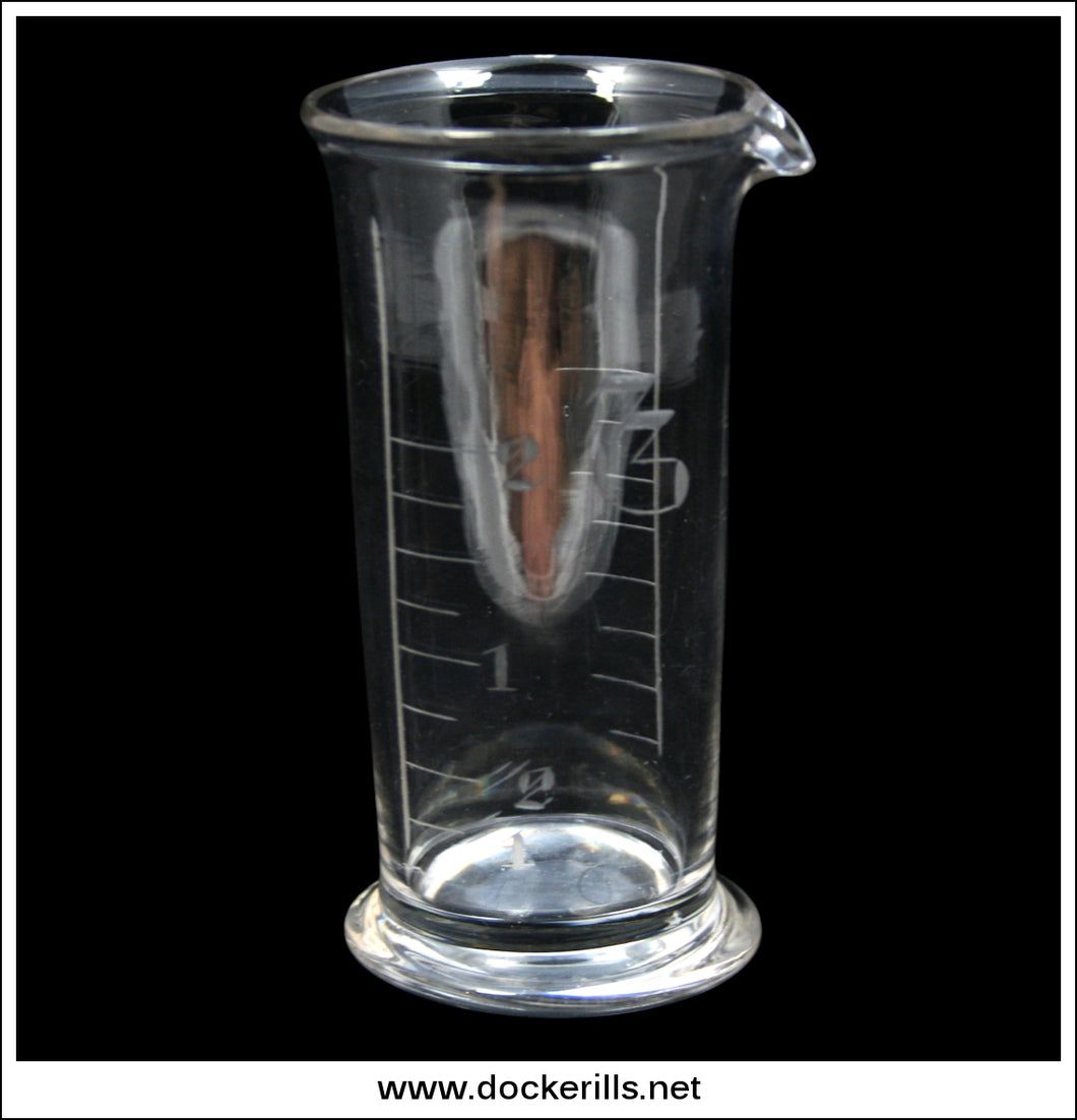 Victorian / Antique Hand Blown & Engraved Graduated Glass Apothecary Measure. - 4.00 Inches High.