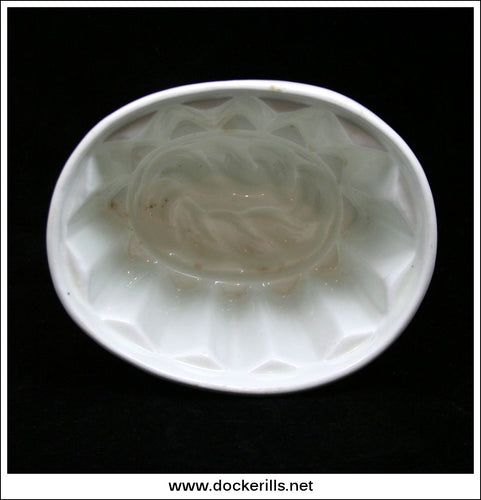 Antique Booths Blancmange Mould. One Pint Capacity. Oval 6.00 Inch Max. Dimension 1.