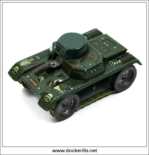 British Tank. Vintage Tin Plate Clockwork Sparking Tank Toy, England 1.
