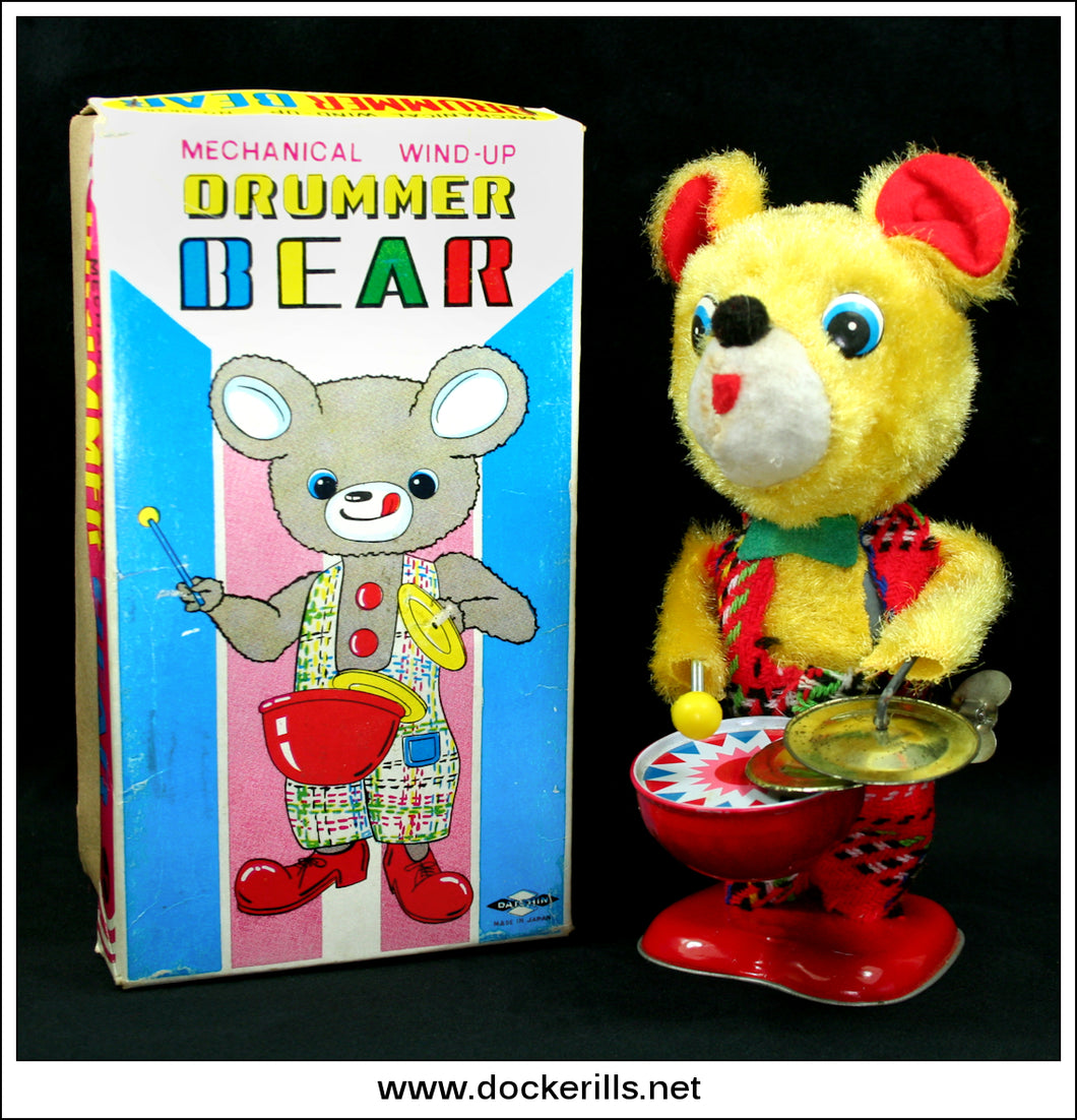 Drummer Bear No. 6638, Daishin, Japan, Vintage Tin Plate Toy.
