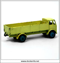 Dinky Toys 25r Leyland Forward Control Lorry. Meccano 2.