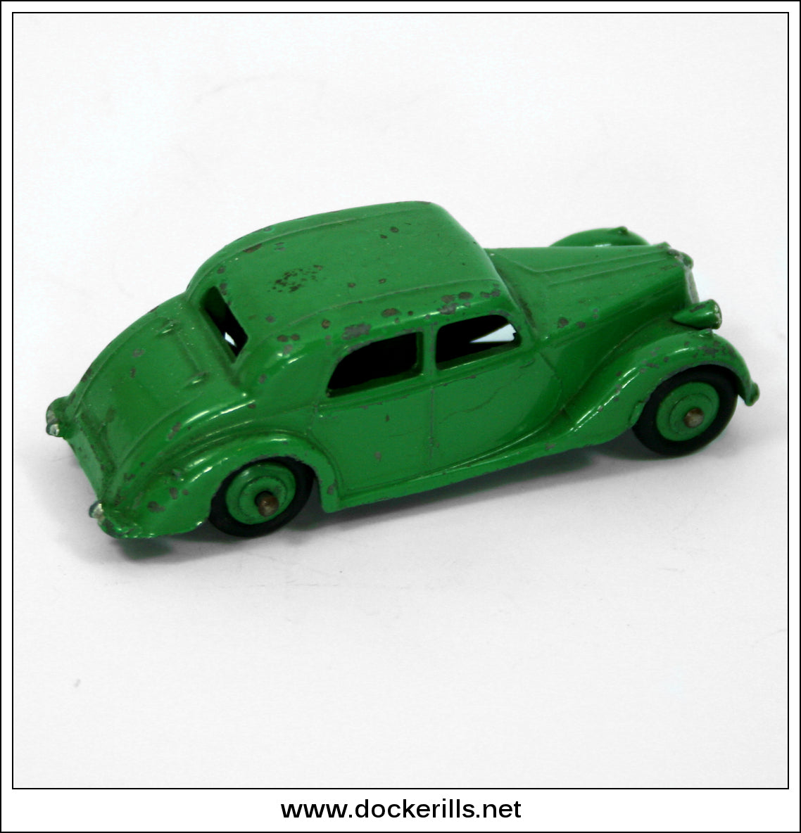 Dinky Toys Riley Saloon No. 40a. Meccano. Dockerills