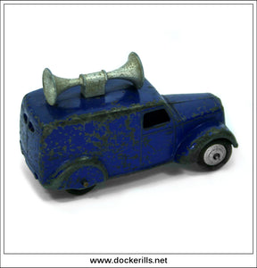 Dinky Toys Speaker Van No. 34c / 492. Meccano 2.