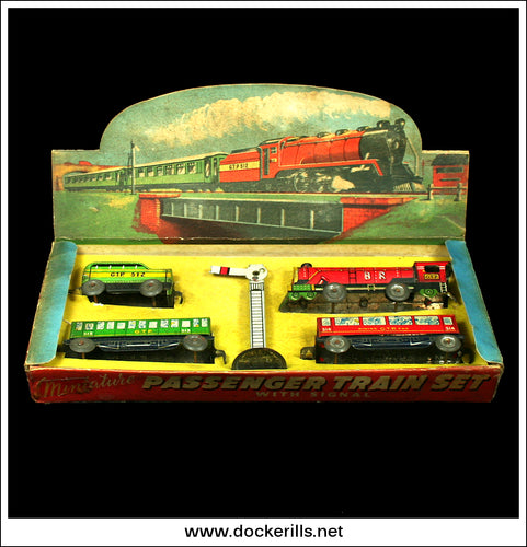 G.T.P. Passemger Train Set With Signal, Vintage Tin / Penny Toy, Glamtoy, Great Britain.