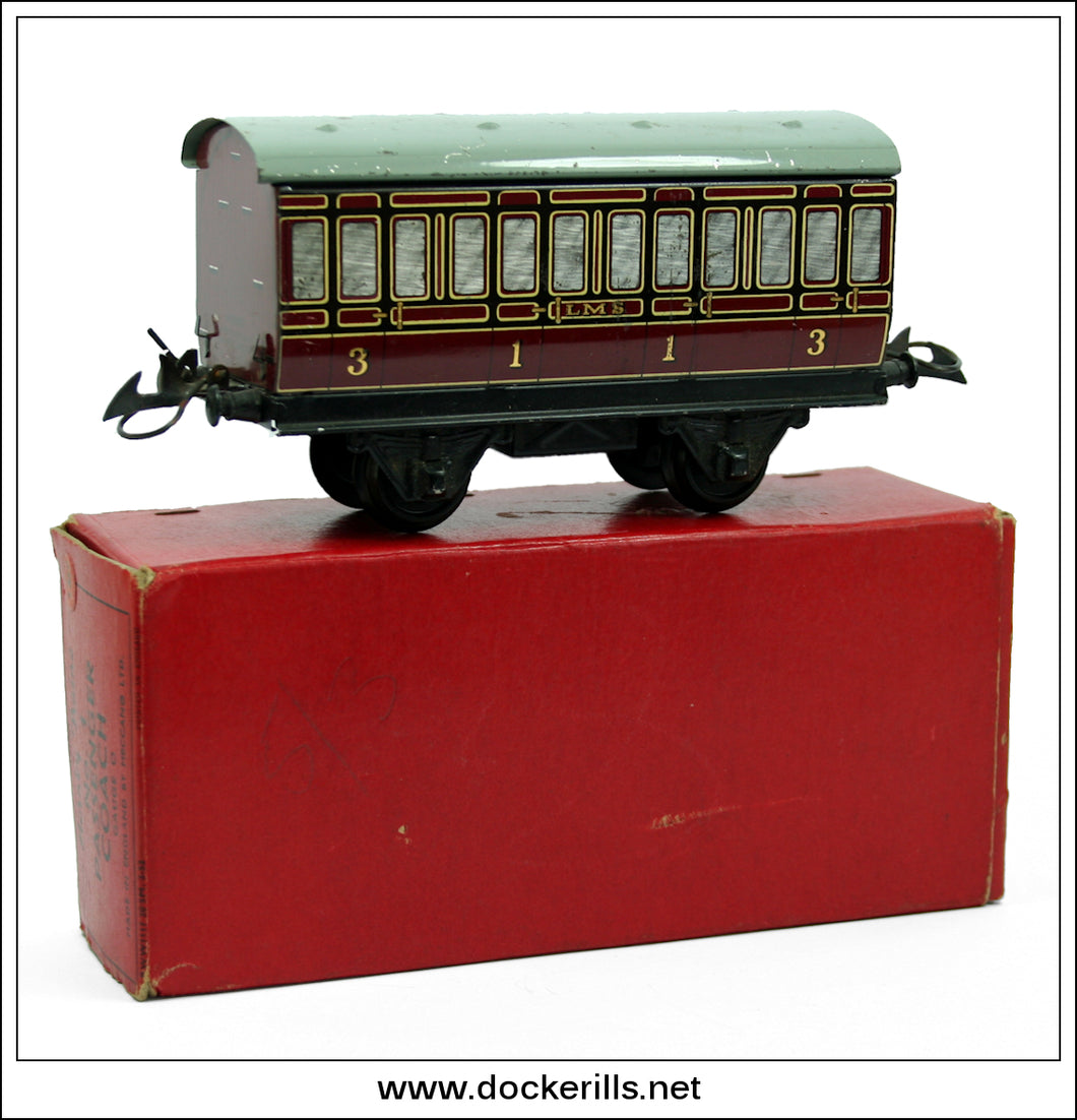 Hornby 'O' Gauge LMS No. 1 Passenger Coach 1.