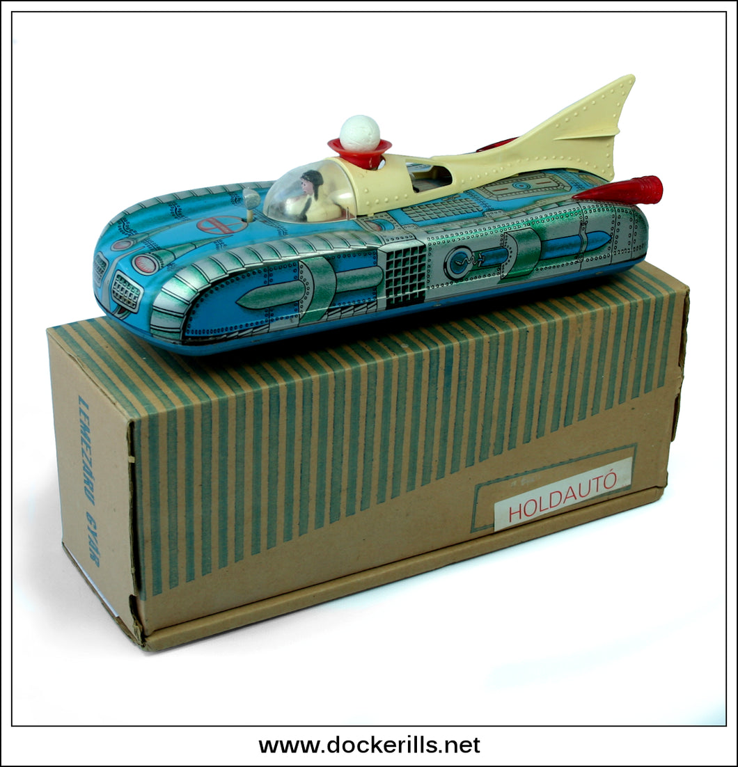 Holdauto Moon Car. Vintage Battery Operated Tin Plate Space Toy, Lemezarugyar, Hungary 1.