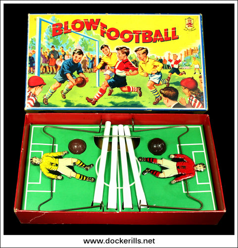 Blow Football. Vintage Football Game, Merit / J. & L. Randall Ltd., Great Britain 1.