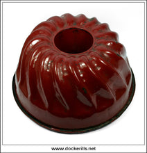 Large Vintage Enamelled / Graniteware Kitchen Ring / Bundt Cake Mould. 10.00 Inch Diameter 1.