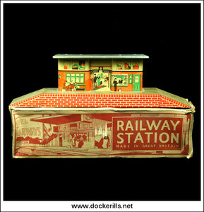 Railway Station, Mettoy Ltd., Great Britain. Tin Plate 'O' Gauge Station. Railway Station No. 5617.