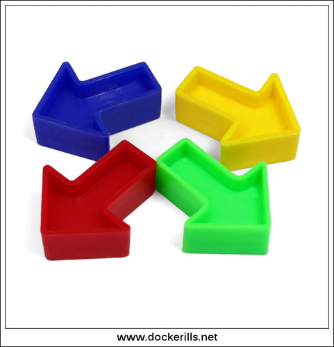 Parker Games 'The Magnificent Race Game'. Set Of Four Player Counters / Arrows. VINTAGE GAME SPARES