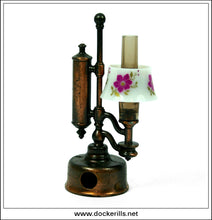 Vintage Play Me Novelty Pencil Sharpener - Petroleum Lamp. Spain. Ref. 976. 2.