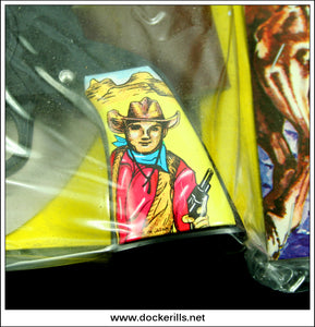 Western Gun Set / Western Cowboy Two Gun Set. Vintage Plastic/Tin Plate Pop Guns, Japan 2.