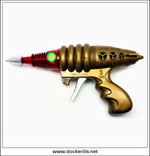 Vintage Space Pilot X Ray Gun. Yoshiya, Japan. Sparking Space Gun. 1960's 2.